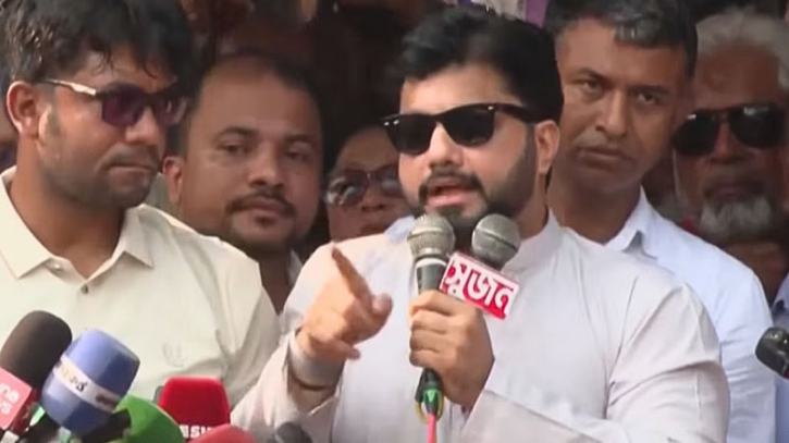 ৪৮ ঘণ্টার জন্য আন্দোলন স্থগিত করলেন ইশরাক ৪৮ ঘণ্টার জন্য আন্দোলন স্থগিত করলেন ইশরাক