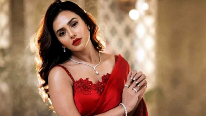 আমি গুরুতর অসুস্থতায় ভুগছি: নুসরাত ফারিয়া আমি গুরুতর অসুস্থতায় ভুগছি: নুসরাত ফারিয়া