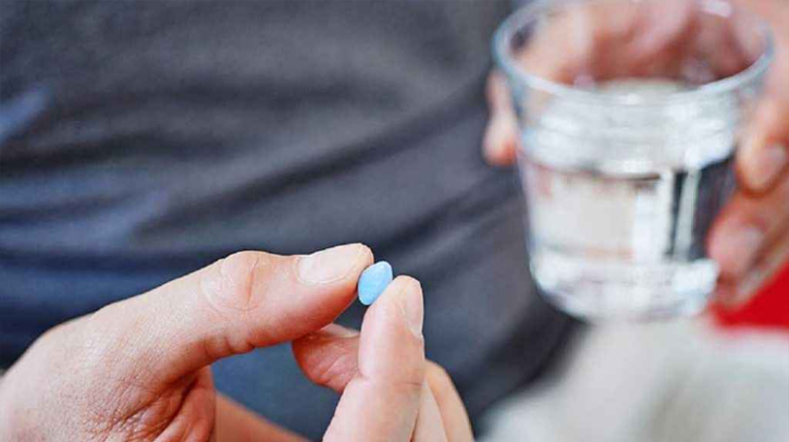 দৌলতদিয়ায় যৌন উত্তেজক ওষুধে প্রাণ গেল এক যুবকের