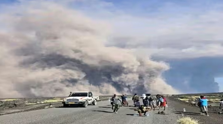 Volcanic Ash from Ethiopia Disrupts Flights in India as Plume Reaches Delhi