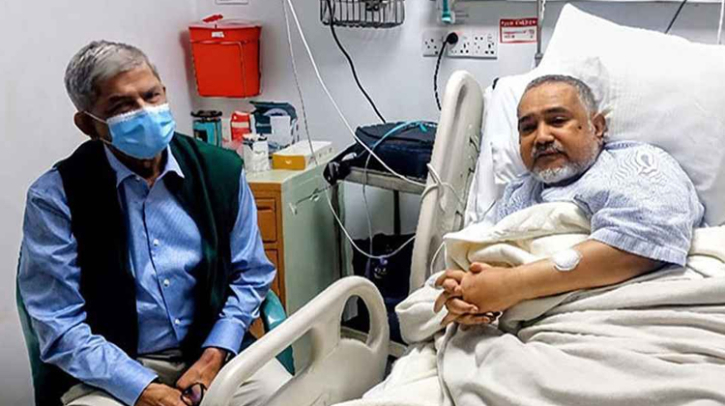 হাসপাতালে জামায়াত নেতা তাহেরকে দেখতে ফখরুল