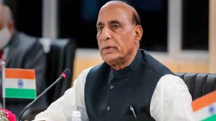 ড. ইউনূসকে সতর্ক থাকার পরামর্শ দিলেন ভারতের প্রতিরক্ষামন্ত্রী