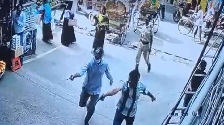 ঢাকায় দিনদুপুরে ব্যবসায়ীকে গুলি করে হত্যা