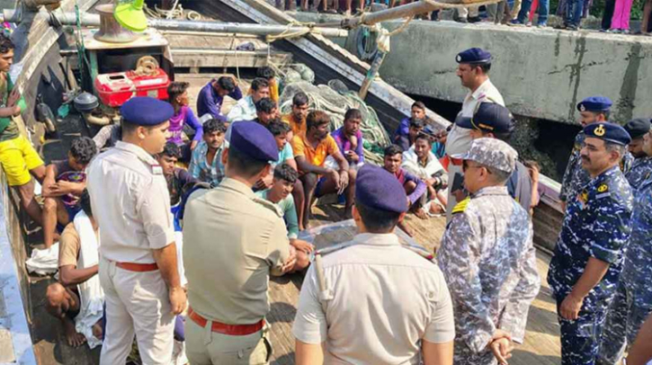 ভারতীয় জলসীমায় প্রবেশের অভিযোগে ৫৫ বাংলাদেশি জেলে আটক