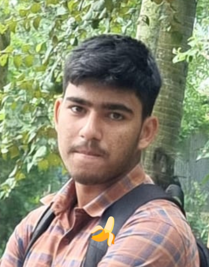 খাদিজাকে পটাতে হিমশিম খেলো মিঠুন নামক দই ( মিঠনের চটি গল্প )