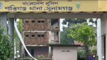 বিদ্যুতের খুঁটিতে সিএনজির ধাক্কা, প্রাণ গেল স্কুলছাত্রের