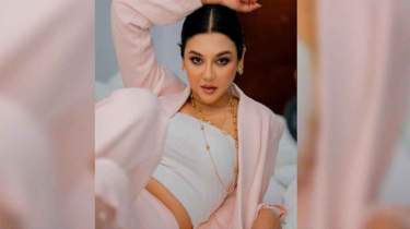 নেটিজেনদের মধ্যে জয়ার ক্যাপশন নিয়ে জল্পনা নেটিজেনদের মধ্যে জয়ার ক্যাপশন নিয়ে জল্পনা