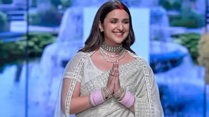 হাসপাতালে ভর্তি পরিণীতি চোপড়া হাসপাতালে ভর্তি পরিণীতি চোপড়া