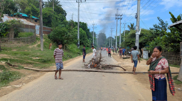 ভিডিওতে ধরা পড়ল সশস্ত্র পাহাড়ি গোষ্ঠীর হামলার দৃশ্য