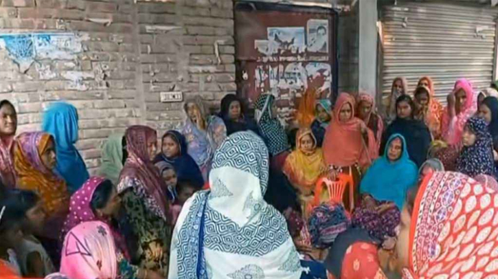 তৃতীয় বিয়েতে রাজি না হওয়ায় আলমগীরের চরম সিদ্ধান্ত তৃতীয় বিয়েতে রাজি না হওয়ায় আলমগীরের চরম সিদ্ধান্ত