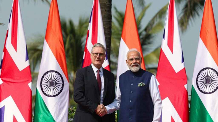 যুক্তরাজ্য দিবে ভারতকে হালকা বহুমুখী ক্ষেপণাস্ত্র যুক্তরাজ্য দিবে ভারতকে হালকা বহুমুখী ক্ষেপণাস্ত্র