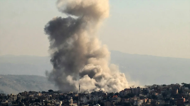Israeli airstrikes hit southern Lebanon, killing one and injuring seven amid a fragile truce Israeli airstrikes hit southern Lebanon, killing one and injuring seven amid a fragile truce
