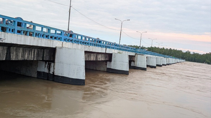 রুদ্রমূর্তি ধারণ করা তিস্তা নদী ক্রমে শান্ত হচ্ছে