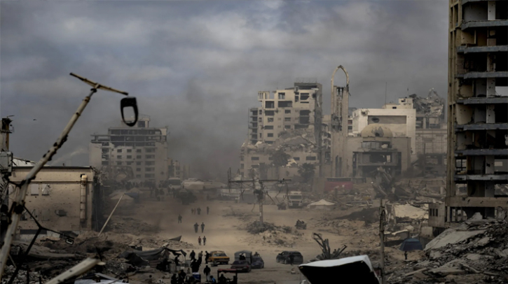 US Envoys in Israel as Fresh Strikes Kill Dozens in Gaza US Envoys in Israel as Fresh Strikes Kill Dozens in Gaza