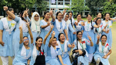 পাসের হার ও জিপিএ-৫ দুদিকেই এগিয়ে মেয়েরা