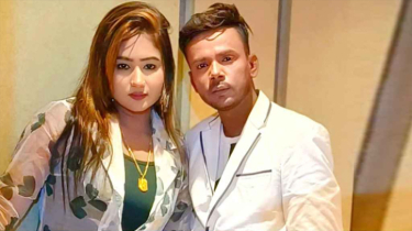 হিরো আলমের তালাক ইস্যুতে অবশেষে মুখ খুললেন রিয়া মনি
