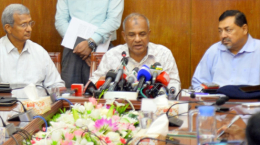 অসুরের মুখে দাড়ি, ৭৯৩ মণ্ডপে ষড়যন্ত্রের চিহ্ন: স্বরাষ্ট্র উপদেষ্ট