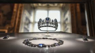 Two Arrested in Daring Louvre Crown-Jewel Heist; Hunt for Stolen Treasures Continues Two Arrested in Daring Louvre Crown-Jewel Heist; Hunt for Stolen Treasures Continues