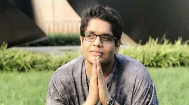 ৯০০ কোটি টাকার মালিক তন্ময় ভাট?