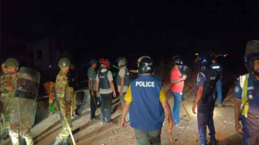 ব্রাহ্মণবাড়িয়ায় টর্চ লাইট জ্বালিয়ে রক্তক্ষয়ী সংঘর্ষ