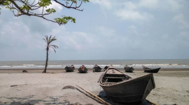 আট দিন পর জীবিত ফিরলেন কুয়াকাটার ৫ জেলে