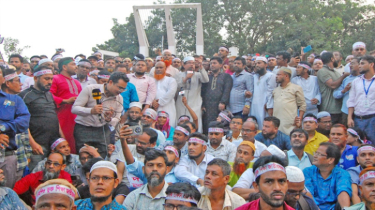 শহীদ মিনারে ঢল শিক্ষকের, মার্চ টু সচিবালয় শুরু