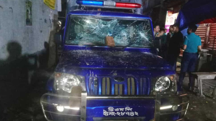 জনি-রনির গ্যাংয়ের তাণ্ডবে কুপিয়ে জখম পুলিশ, তদন্তে নেমেছে তেজগাঁও বিভাগ জনি-রনির গ্যাংয়ের তাণ্ডবে কুপিয়ে জখম পুলিশ, তদন্তে নেমেছে তেজগাঁও বিভাগ