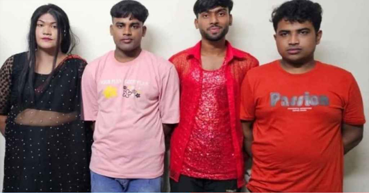 মেলায় ভুয়া হিজড়া সেজে নাচ চার যুবক, অতঃপর...