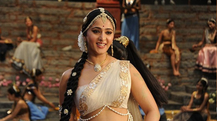 আনুশকার সিনেমা আসছে অ্যামাজন প্রাইমে