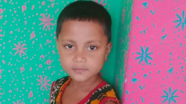 ঘুমন্ত অবস্থায় সাপের কামড়ে শিশুর মৃ*ত্যু