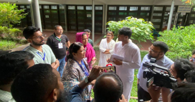 ডাকসু ভোট কেন্দ্রে পূর্বে ক্রস দেওয়ার অভিযোগ, রিটার্নিং কর্মকর্তার জবাব