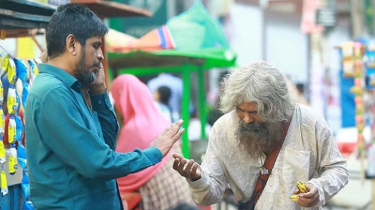 ভিক্ষুক সেজে শুটিং করতে গিয়ে হাতে এলো ৫০০ টাকা