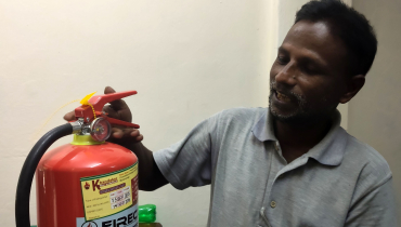 শিল্পকারখানা লাইসেন্স নবায়নে ভয়ভীতি, ভুয়া ফায়ার এক্সটিং বিক্রির অভিযোগ