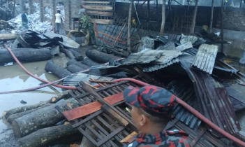 রংপুরে অগ্নিকান্ডে তুলা কারখানা পুড়ে ছাই