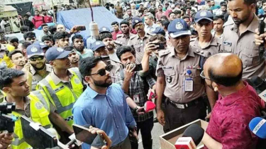 ফুটপাত দখলমুক্ত করতে ফার্মগেটে অভিযান চালাচ্ছে ডিএমপি