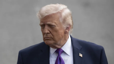 Trump Issues 48-Hour Ultimatum to Iran Over Strait of Hormuz