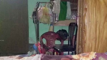 নিজ বাড়িতে অবসরপ্রাপ্ত ব্যাংক কর্মকর্তাকে গলা কেটে হত্যা