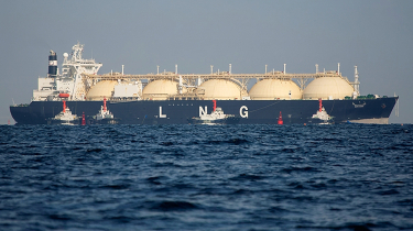 Govt to buy LNG cargo at $23.93 per MMBtu from Aramco, 14 more from 7 other companies