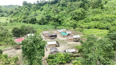 প্রধানমন্ত্রীর কার্যালয়ের উদ্যোগ, গহীন পাহাড়ে আবারও বাজবে ‘স্কুলঘণ্টা’