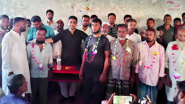 শ্যামনগরে ১২ জনের বিএনপিতে যোগদান শ্যামনগরে ১২ জনের বিএনপিতে যোগদান