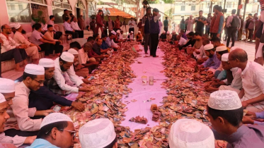 ৩৪ দিন পর সিলেট শাহজালাল মাজারের দানবাক্স খোলা, চলছে টাকা গণনা ৩৪ দিন পর সিলেট শাহজালাল মাজারের দানবাক্স খোলা, চলছে টাকা গণনা