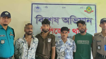 সিইপিজেডে আটক তরুণকে ছিনিয়ে নেওয়া: মূল অভিযুক্তসহ গ্রেপ্তার ৪ সিইপিজেডে আটক তরুণকে ছিনিয়ে নেওয়া: মূল অভিযুক্তসহ গ্রেপ্তার ৪