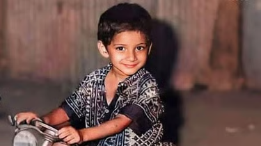 জন্মদিনে মহেশ বাবু: দুই দশকের বেশি সময় ধরে ‘প্রিন্স’–এর রাজত্ব জন্মদিনে মহেশ বাবু: দুই দশকের বেশি সময় ধরে ‘প্রিন্স’–এর রাজত্ব