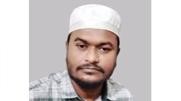 পাথরঘাটায় বাবার বিরুদ্ধে স্কুলছাত্রীকে ধর্ষণের অভিযোগ