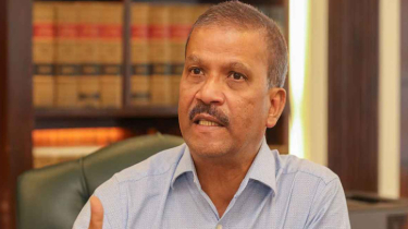 সাবেক স্পিকার বা ডেপুটি স্পিকারের মাধ্যমে শপথ সম্ভব নয়: আইন উপদেষ্টা