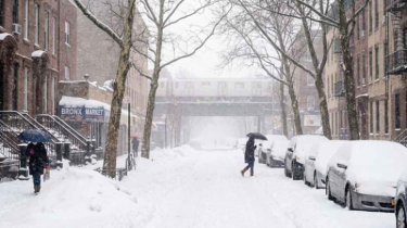 তুষার ও তীব্র শীতে নিউ ইয়র্কে বিপজ্জনক মাত্রায় নামবে ঠাণ্ডা, সতর্কতা জারি