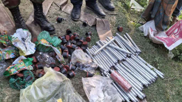 জামায়াত নেতার মৎস্য খামার থেকে উদ্ধার অস্ত্র–ককটেল সামগ্রী