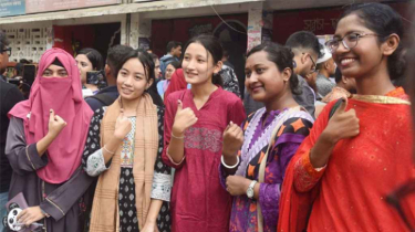 দেশজুড়ে দুপুর ১২টা পর্যন্ত ভোট পড়েছে ৩২.৮৮ শতাংশ