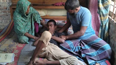 বাঁচার আকুতি শরিফের, ২২ লাখ টাকা প্রয়োজন বাঁচার আকুতি শরিফের, ২২ লাখ টাকা প্রয়োজন