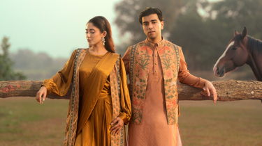 থ্রেডস অব সেলিব্রেশন - ঈদে টুয়েলভের নকশায় নতুন উৎসবের সংজ্ঞা থ্রেডস অব সেলিব্রেশন - ঈদে টুয়েলভের নকশায় নতুন উৎসবের সংজ্ঞা